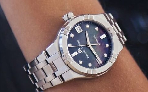 艾美深圳維修服務部