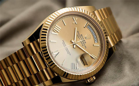 勞力士手表售后電話(勞力士手表洗油保養)