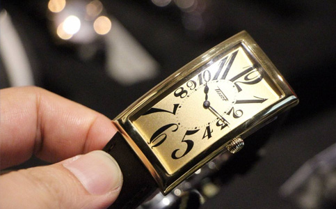 天梭手表的日歷不走（天梭手表生銹處理）