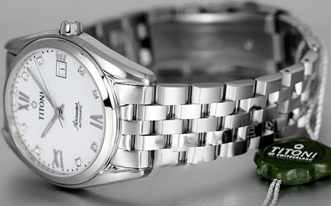 梅花手表總部客服電話(梅花手表指針對(duì)表盤的影響)