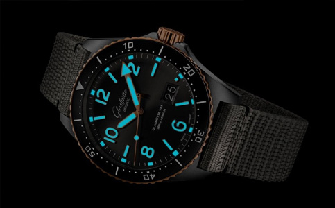 格拉蘇蒂手表換帶(怎樣為格拉蘇蒂手表更換蝴蝶扣)