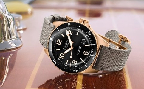 格拉蘇蒂維修服務(wù)中心西安電話號碼（格拉蘇蒂走時(shí)變快怎么辦）