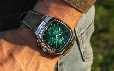 格拉蘇蒂維修網點服務(解決手表表殼生銹的技巧)