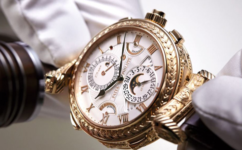 百達(dá)翡麗售后服務(wù)維修(百達(dá)翡麗手表表蒙的清潔方式)