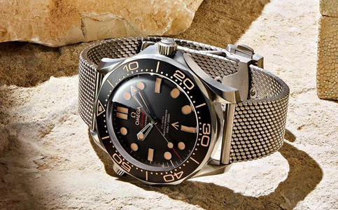 歐米茄手表到哪里維修（歐米茄手表的定期保養和清潔）