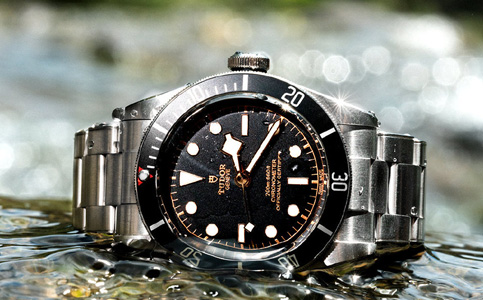 帝舵手表售后中心電話(解決帝舵手表進灰的方法和保養)