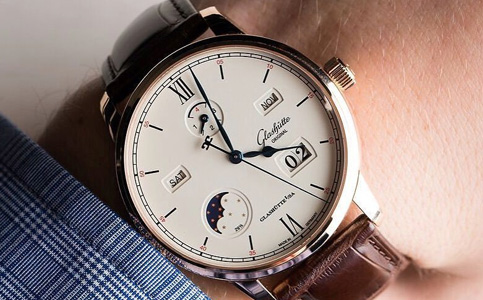 格拉蘇蒂手表維修售后(格拉蘇蒂手表摔壞了怎么修復)